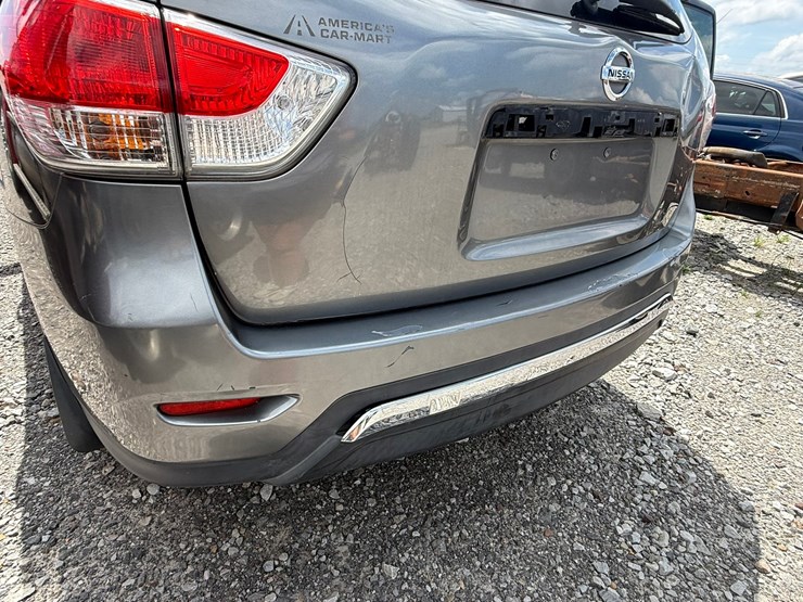 2016-nissan-pathfinder-image-12