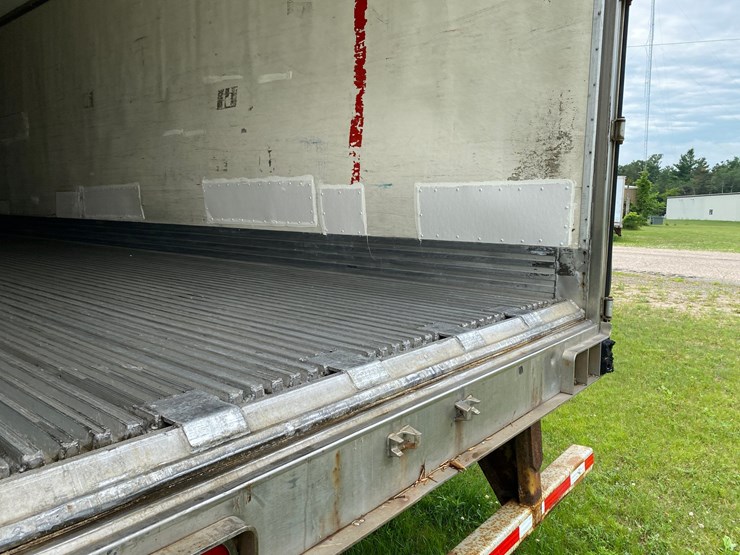 2005-utility-3000r-reefer-image-8