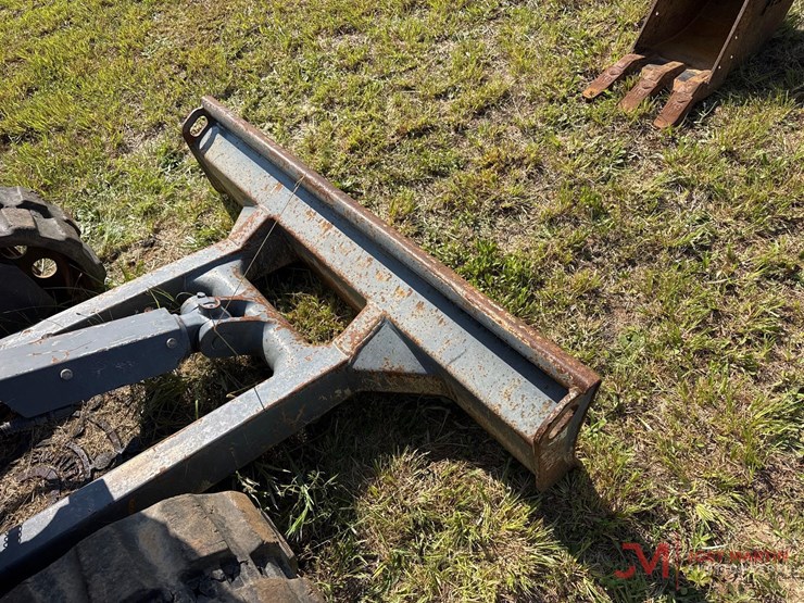 takeuchi-tb230-image-13