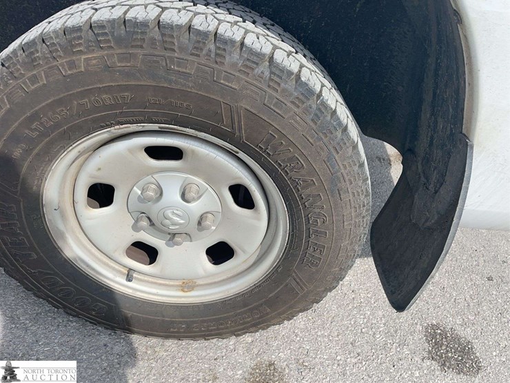 2014-dodge-1500-image-22