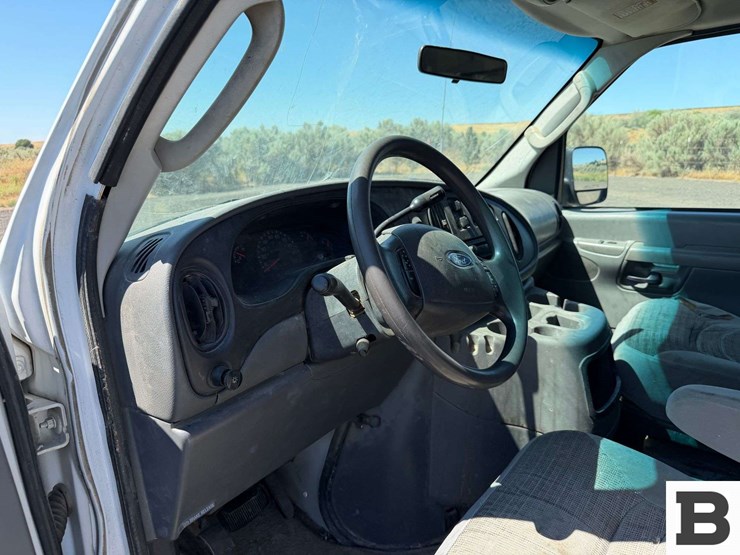 2003-ford-econoline-350-image-20