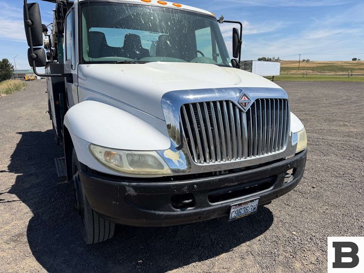 2003-international-durastar-4200-image-6
