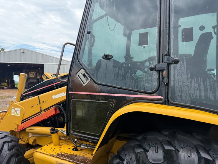 2006-caterpillar-420d-image-50