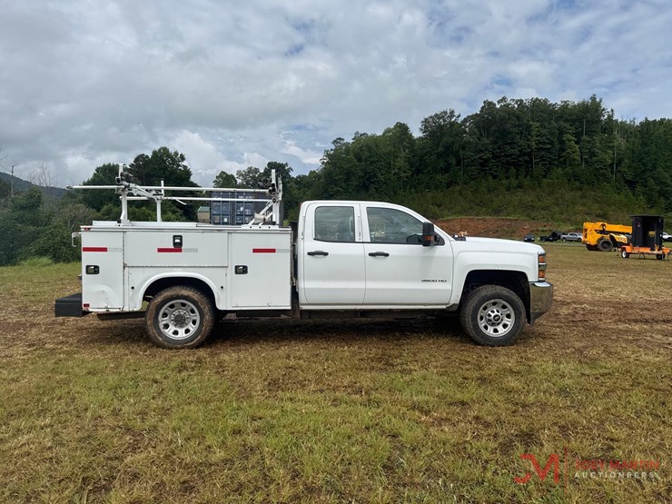 2016-chevrolet-3500hd-image-3