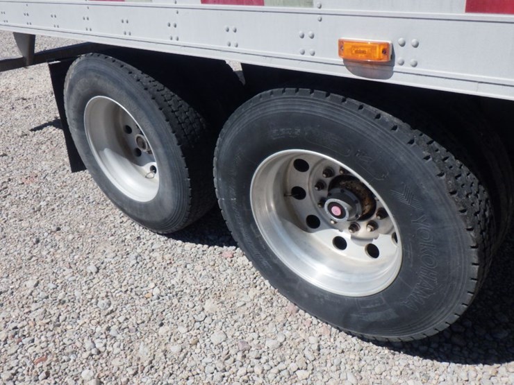 2005-utility-3000r-image-7