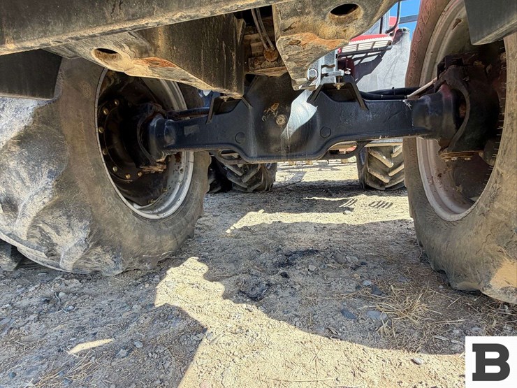 2005-case-ih-285-image-11