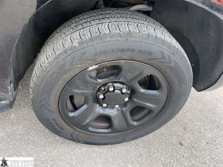 2021-chevrolet-tahoe-image-22