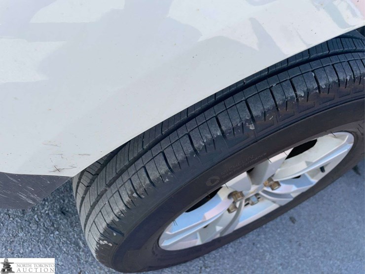2016-chevrolet-equinox-image-32