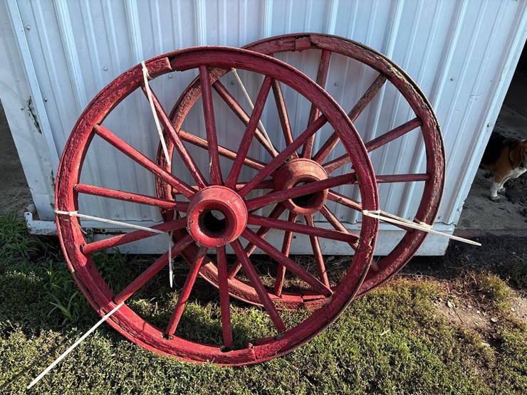wood-wagon-wheels-image-1