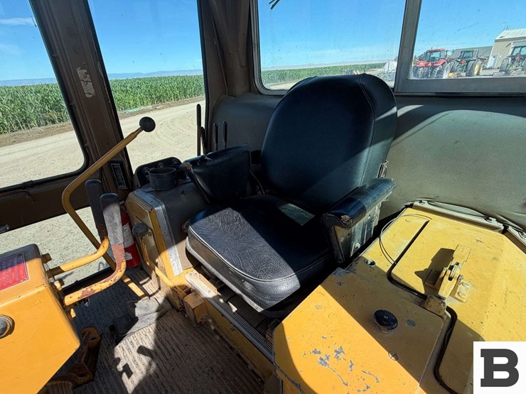 caterpillar-d5b-sa-image-43