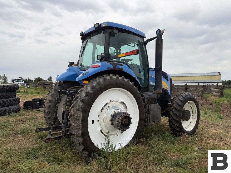 2007-new-holland-tg305-image-6