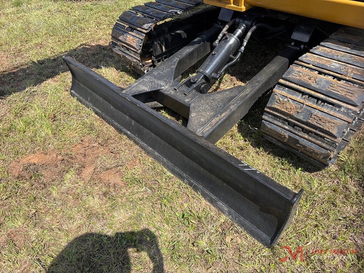 caterpillar-305.5e2-image-19