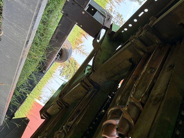 john-deere-8row30-corn-head-image-24