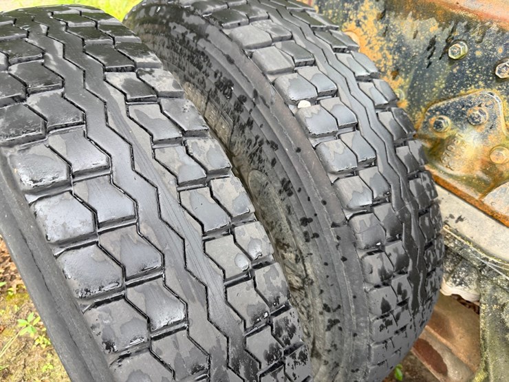 ford-f700-image-20