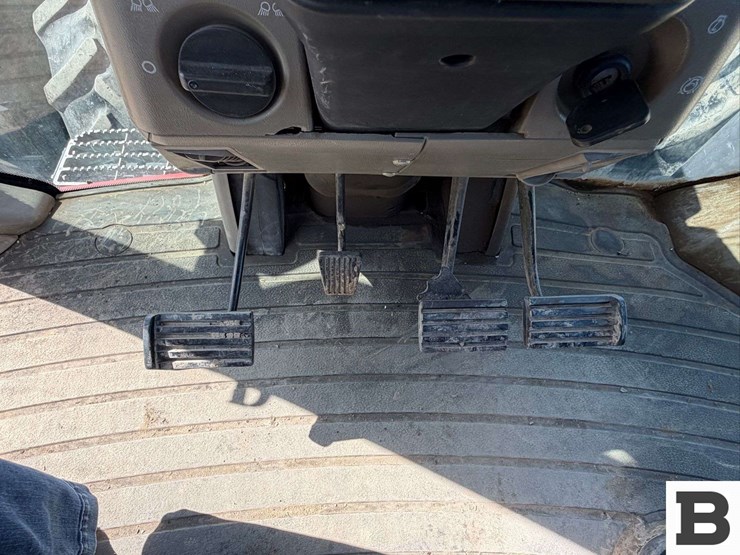 2005-case-ih-285-image-50