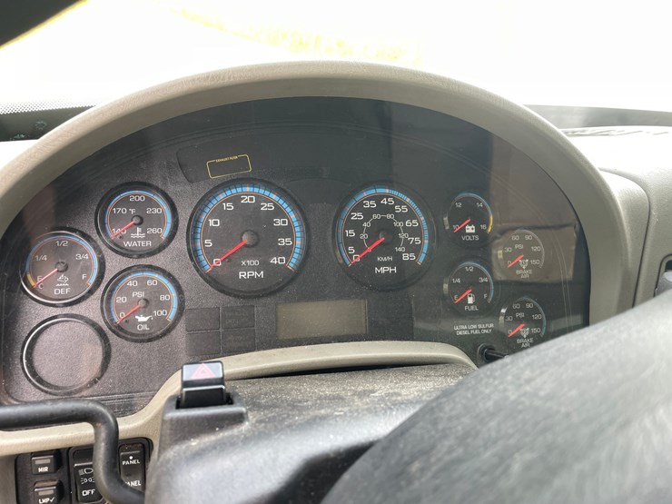 2016-international-durastar-4400-image-60