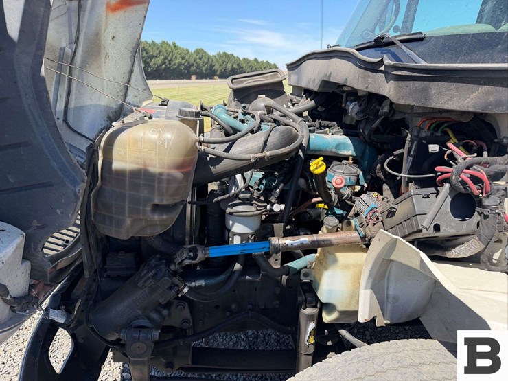2006-international-durastar-4300-image-41