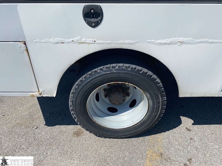 2012-ford-f550-image-20