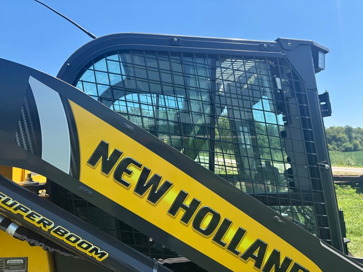 2025-new-holland-c362-image-22