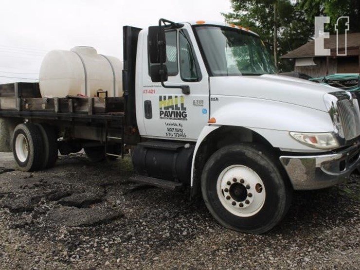 2005-international-durastar-4300-image-1