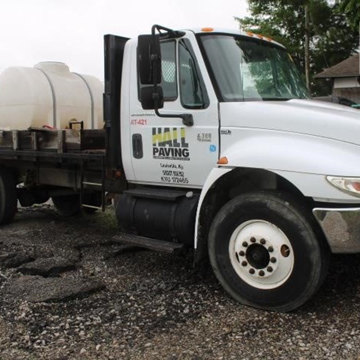 2005 INTERNATIONAL DURASTAR 4300