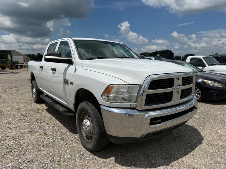 2012-dodge-ram-2500-image-3
