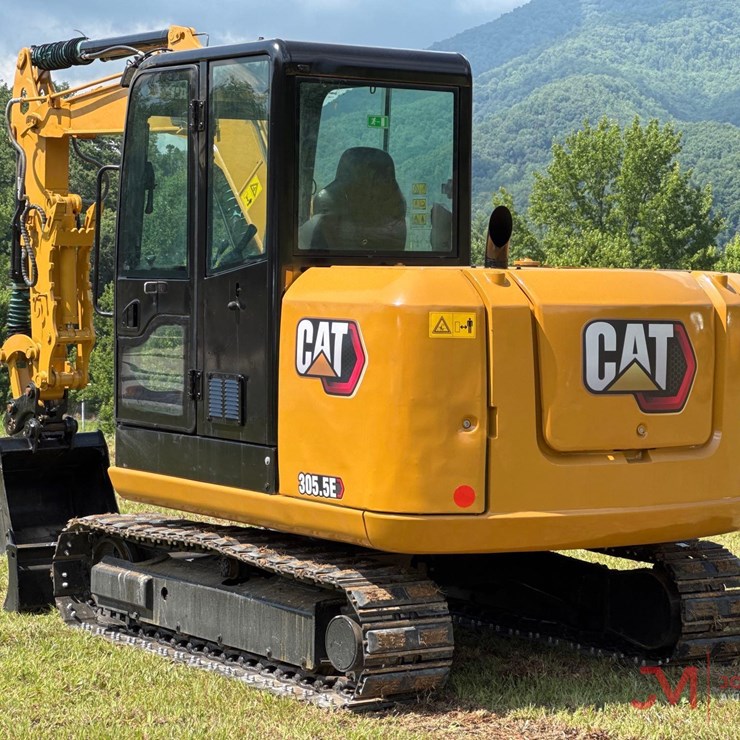 CATERPILLAR 305.5E2