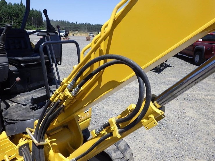 komatsu-pc35mr-1-image-21