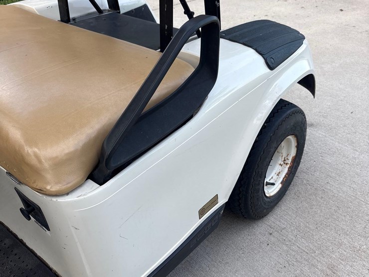 2003-ez-go-gas-golf-cart-image-15