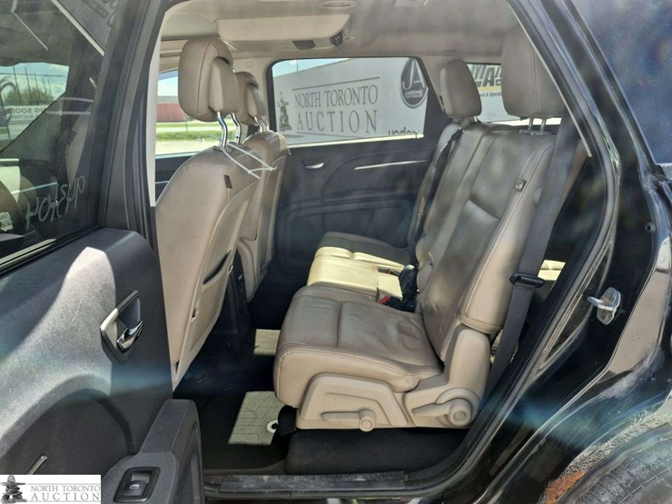 2010-dodge-journey-image-15