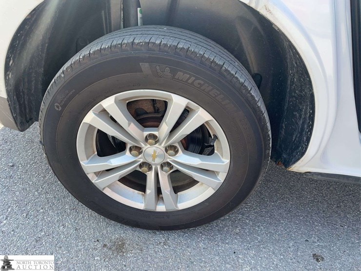 2016-chevrolet-equinox-image-22