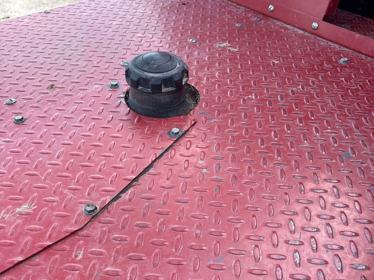 2006-international-2388-axle-flow-combine-image-61