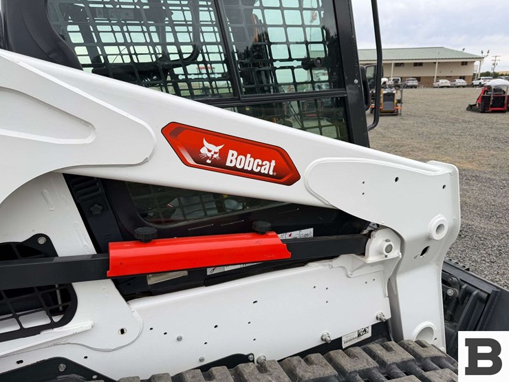 2024-bobcat-t650-image-42