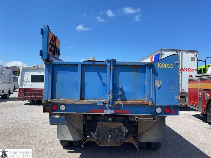 2010-international-durastar-4300-image-6