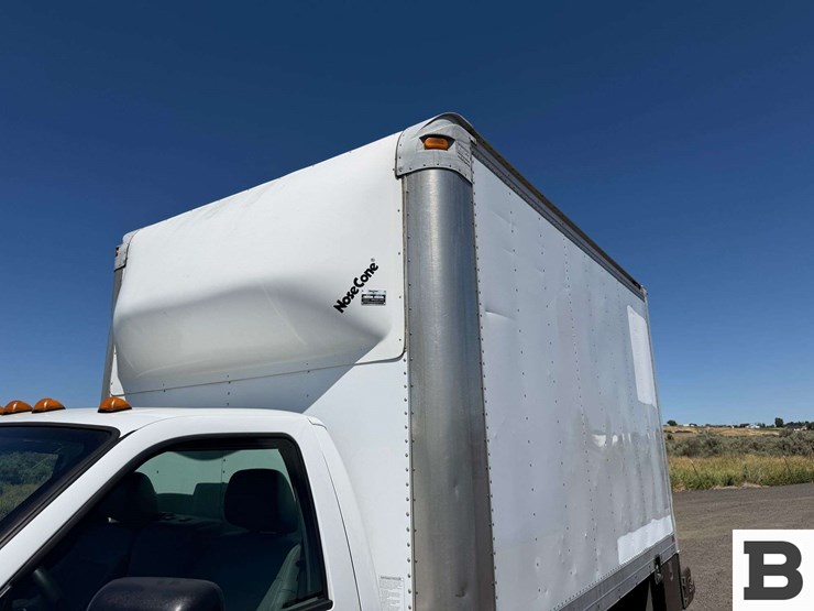 2013-ford-f550-image-15