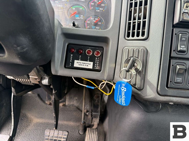 2006-international-durastar-4300-image-54