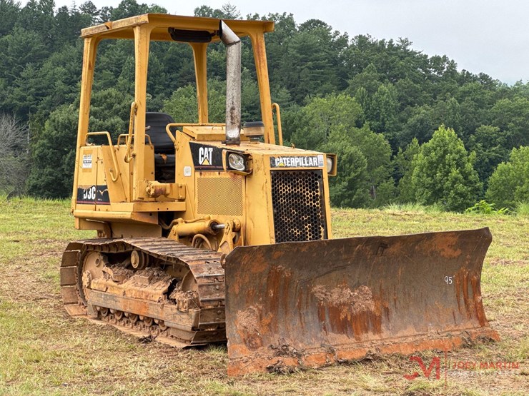caterpillar-d3c-image-1
