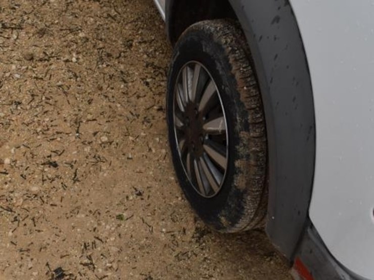 2010-ford-transit-image-7