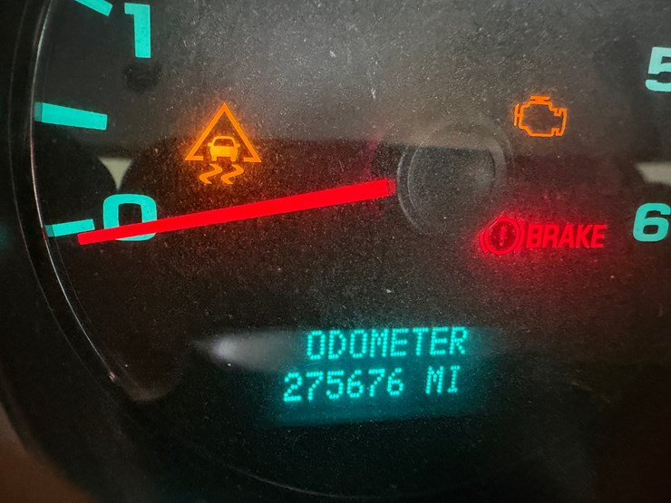 2010-chevrolet-silverado-2500-image-64