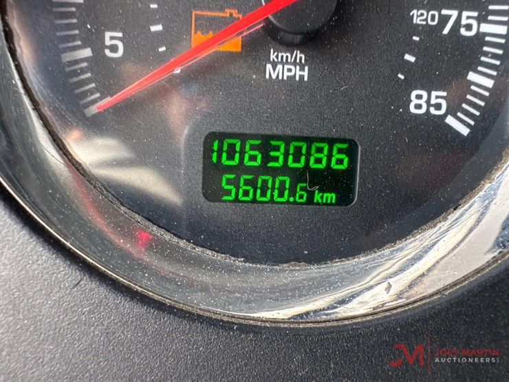 2013-kenworth-t660-image-40