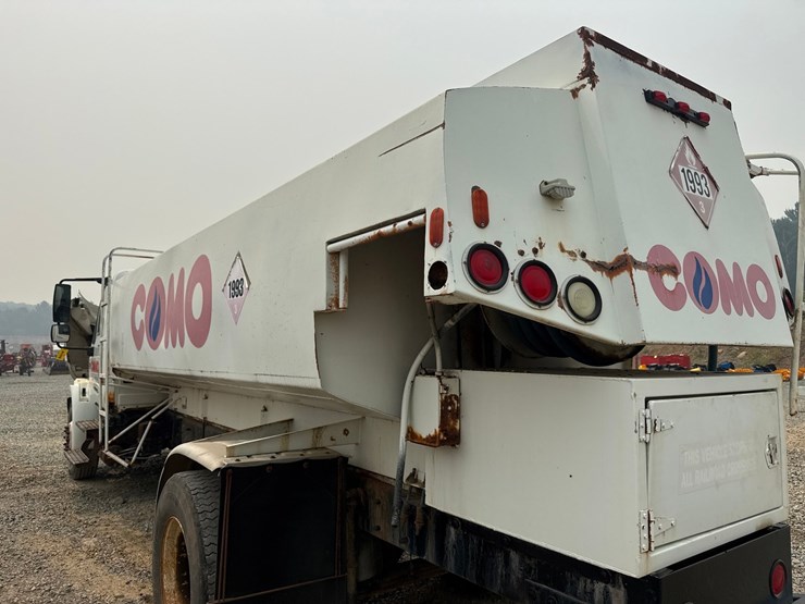 2004-international-durastar-4300-image-27