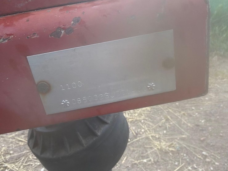case-ih-1100-image-14