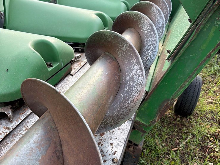 john-deere-8row30-corn-head-image-11