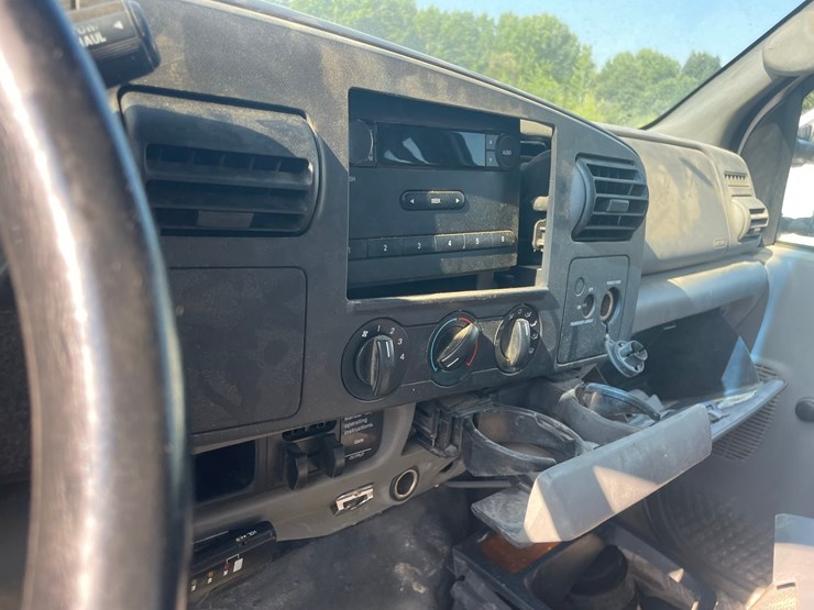 2008-ford-f350-image-32