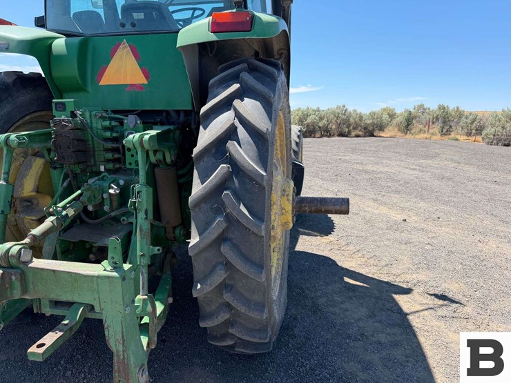 2007-john-deere-8330-image-32
