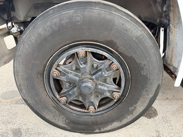 ford-f700-image-50