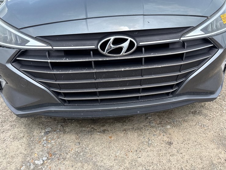 #42717-•-2019-hyundai-elantra-sedan-kmhd84lf4ku743043-inv#-42717-image-6