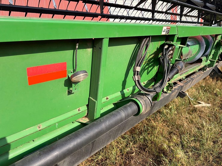john-deere-630f-image-22