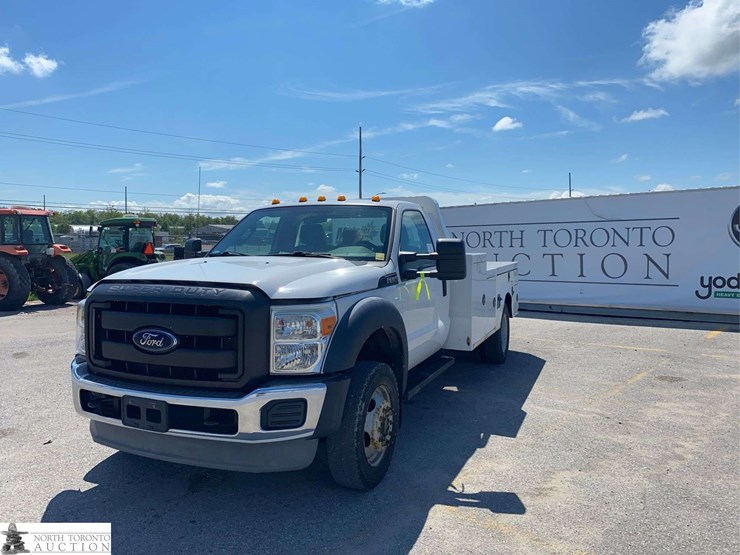 2012-ford-f550-image-1