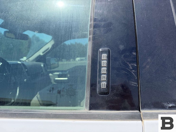 2017-ford-f150-image-14